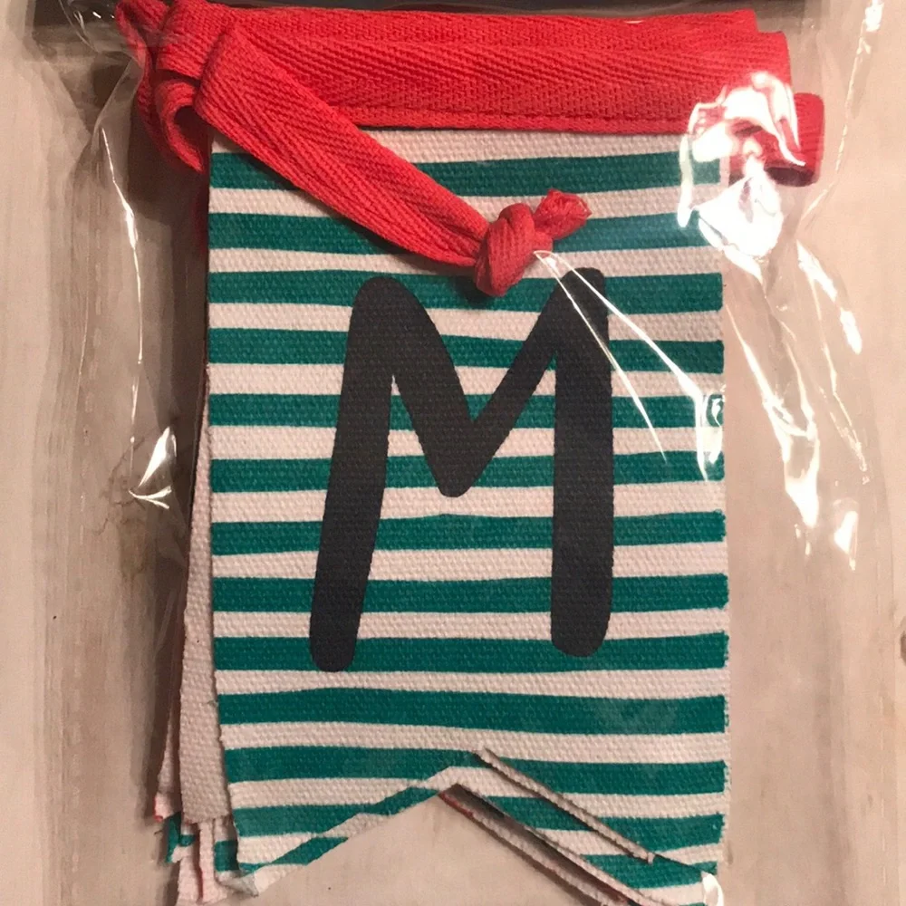 Molly Hatch Holiday Flourish Garland